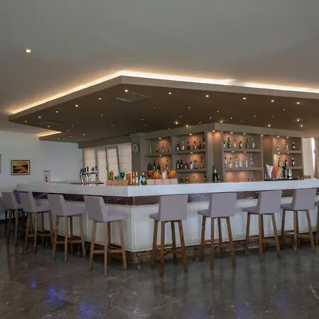 Hotel Themis 4*