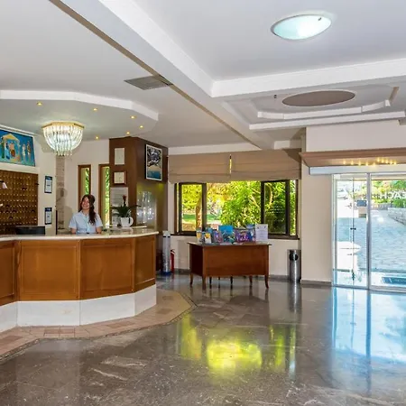 Themis Hotel