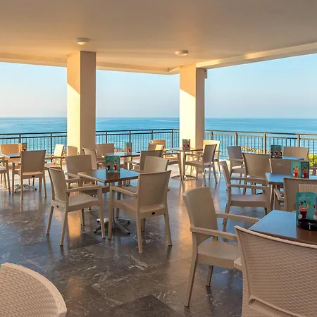 Hotel Themis 4*