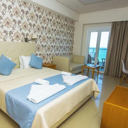 Themis 4* Kokkini Hani